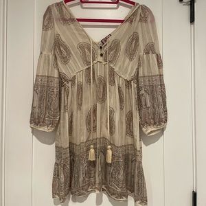 Small beige Juicy Couture dress